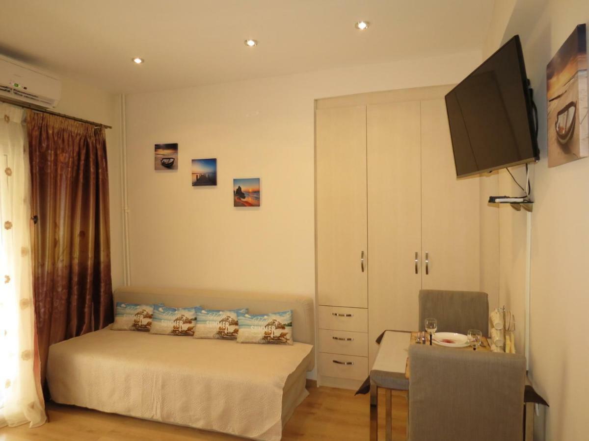 Nice Studio Next To The Sea Афины Экстерьер фото